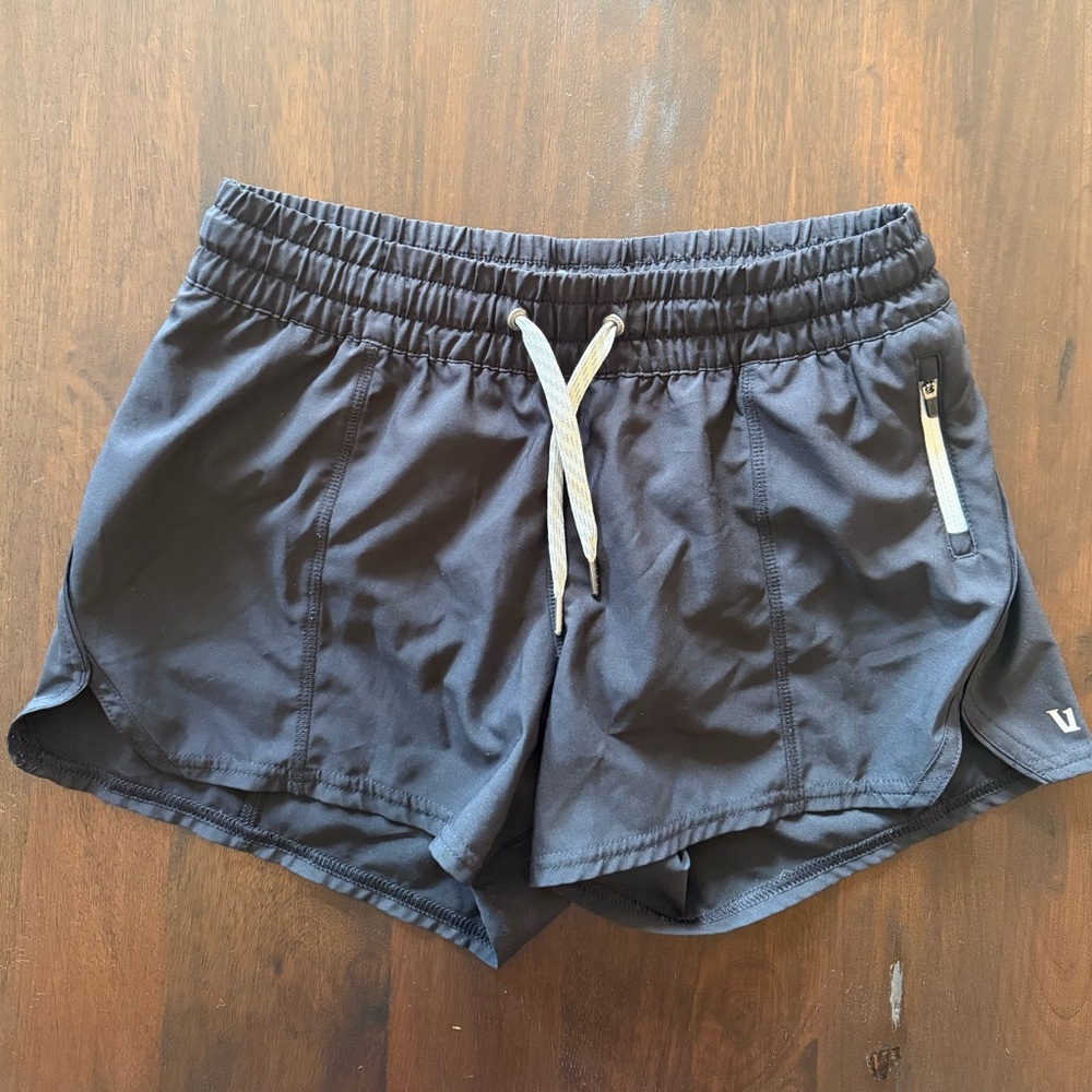 Vuori Clementine Short 4"